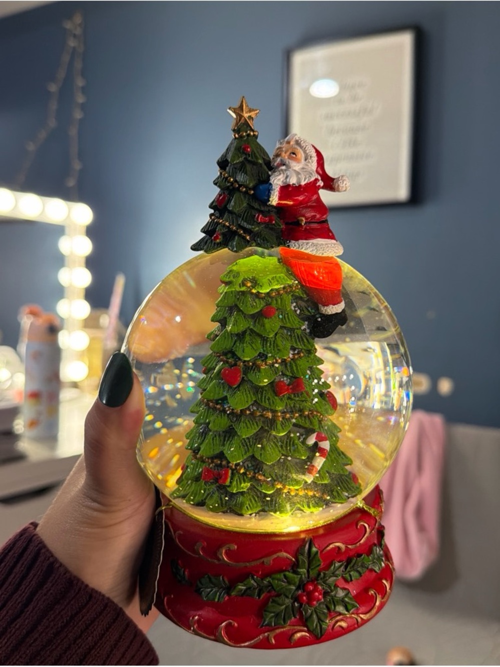 FAO Schwartz Festive Christmas Tree Snow Globe – Green & Red Holiday Decor